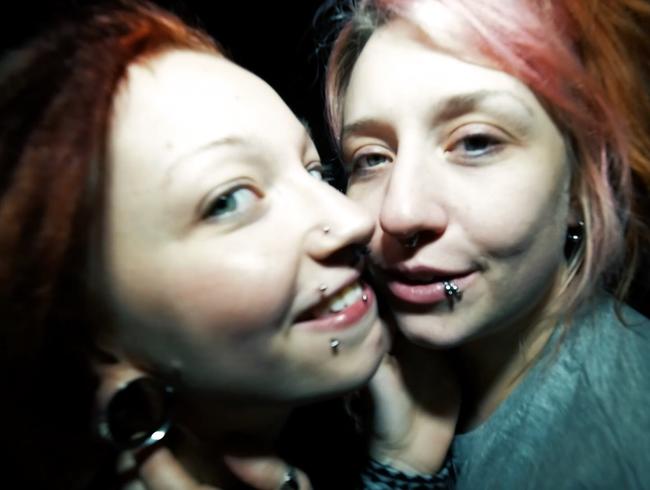 JezziCat Porno Video: 1. Mal gefistet